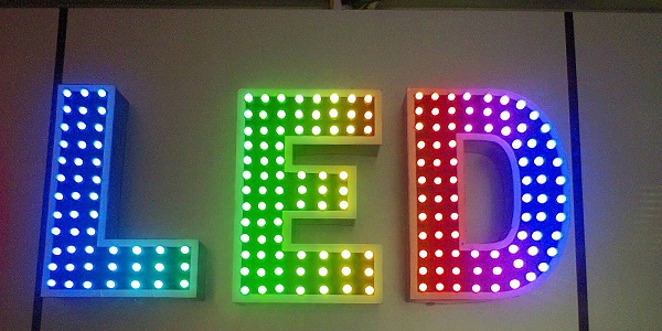 bảng hiệu đèn led